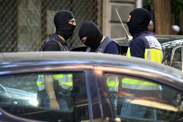Συλλήψεις υπόπτων τζιχαντιστών σε Ισπανία, Βρετανία και Γερμανία- Στρατολογούσαν νέα μέλη μέσω βίντεο