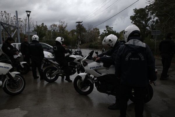 Κρήτη: «Μυστήριο» με 17χρονη που αυτοπυροβολήθηκε - Νοσηλεύεται στη ΜΕΘ
