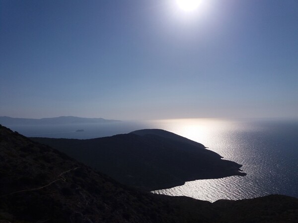 Ηρακλειά: ελεύθερη, αγνή και ξεχασμένη ανάμεσα στα μεγαθήρια των Κυκλάδων