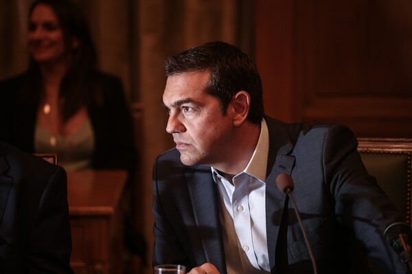 Η γερμανική εφημερίδα Handelsblatt αναφέρει πως ο Τσίπρας ελπίζει σε «πολιτικό come back»