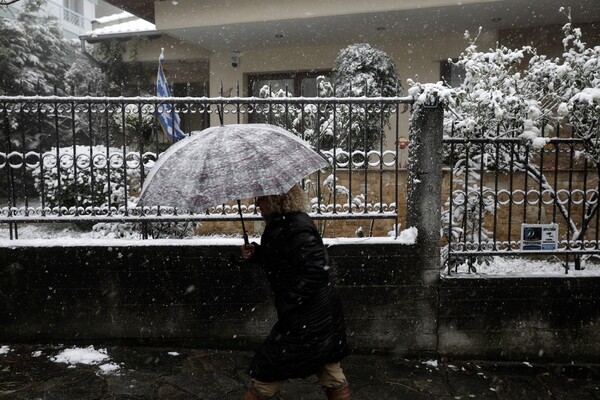 Βαρυχειμωνιά με βροχές, χιόνια και πρώτη της θερμοκρασίας