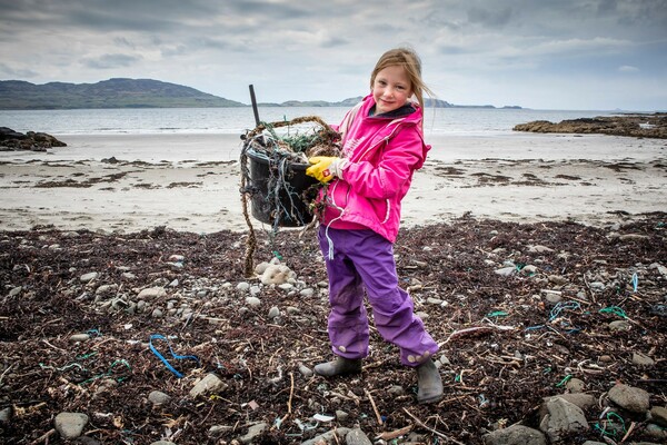Η Greenpeace στις ακτές της Σκωτίας