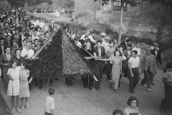 Perez de Rosas. Φωτογραφικό χρονικό της Βαρκελώνης (1931-1954).