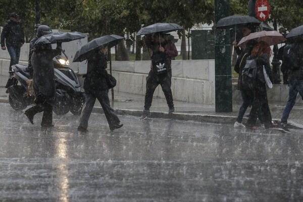 Καταιγίδες, χαλάζι και αφρικανική σκόνη φέρνει η μεταβολή του καιρού - Πότε και πού θα είναι πιο έντονα τα φαινόμενα