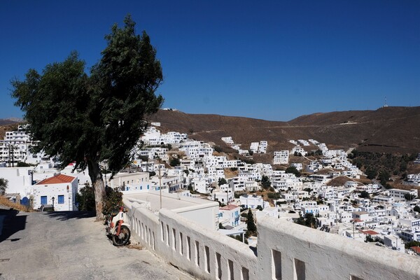 Καλοκαιρινό ταξίδι στην Αστυπάλαια μέσα από 30 φωτογραφίες