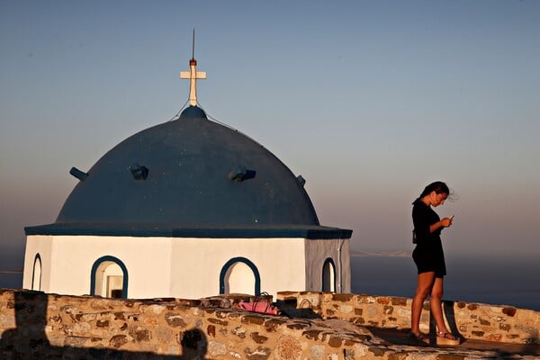 Καλοκαιρινό ταξίδι στην Αστυπάλαια μέσα από 30 φωτογραφίες