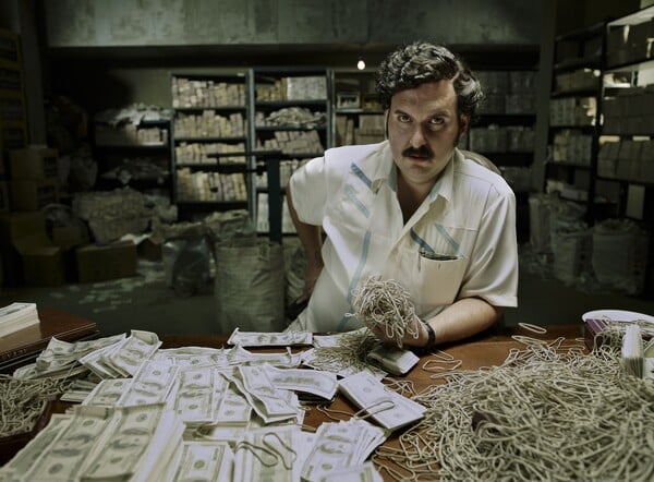 Πάμπλο Εσκομπάρ: O βασιλιάς της κοκαΐνης που έβγαζε 20 δισ. δολάρια το χρόνο