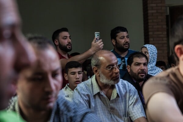 Εΐντ αλ-φιτρ: Οι Μουσουλμάνοι της Αθήνας γιόρτασαν το τέλος του Ραμαζανιού