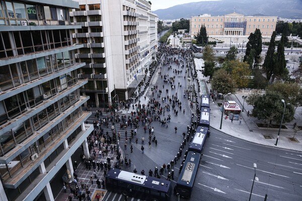 «Αστακός» η Αθήνα για την επέτειο του Πολυτεχνείου - Κλείνουν δρόμοι και μετρό