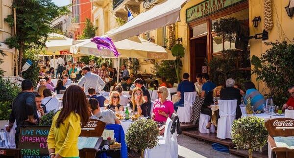 «Αθήνα, η ευρωπαϊκή πόλη που αγαπά τους ξένους»: Το BBC εξυμνεί την φιλοξενία της ελληνικής πρωτεύουσας