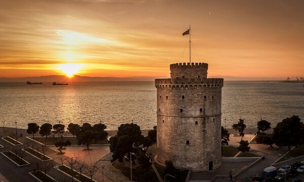 Τα απογεύματα στη Θεσσαλονίκη γίνονται πορτοκαλί