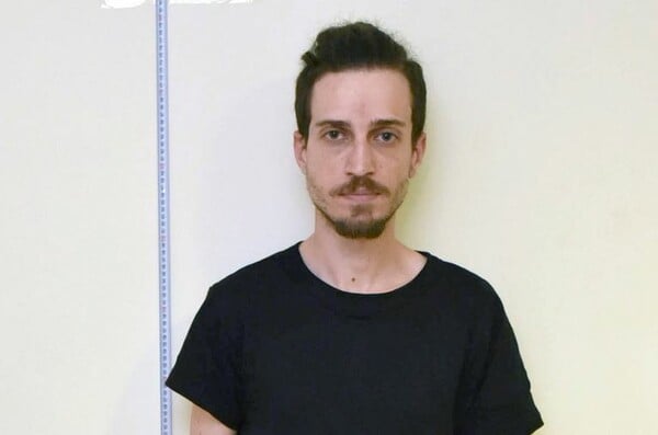 Δεύτερο κρησφύγετο στα Εξάρχεια είχε ο 29χρονος που κατηγορείται ότι έστελνε τα παγιδευμένα δέματα