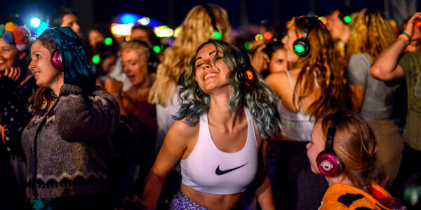 Η Σουηδία θα διοργανώσει μουσικό φεστιβάλ μόνο για γυναίκες «μέχρι να μάθουν να συμπεριφέρονται οι άντρες»