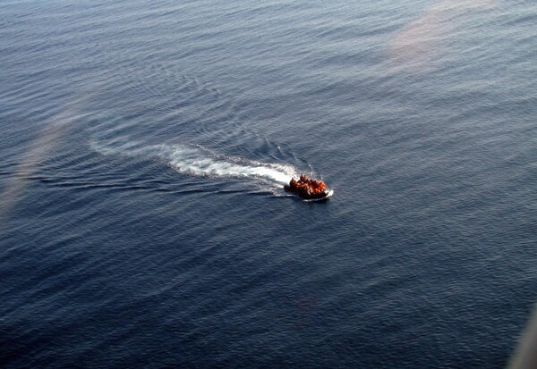 Ιταλία: Είκοσι τρεις μετανάστες ανασύρθηκαν νεκροί σε ένα ακόμη ναυάγιο της Μεσογείου