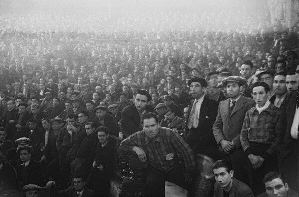 Perez de Rosas. Φωτογραφικό χρονικό της Βαρκελώνης (1931-1954).