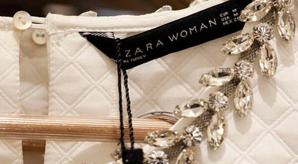 Βρέθηκαν μυστικά μηνύματα κρυμμένα σε ρούχα Zara - Είναι σημαντικό το ποιος και γιατί τα αφήνει