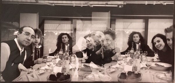 Στη φτωχή κουζίνα της Louise Bourgeois, της Marilyn Minter και του John Cage