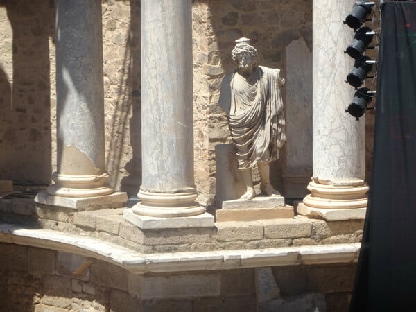 Ένα ταξίδι στη Σεβίλλη, στις όχθες του Γουαδαλκιβίρ, με τους αμέτρητους Χριστούς και τις Παναγίες