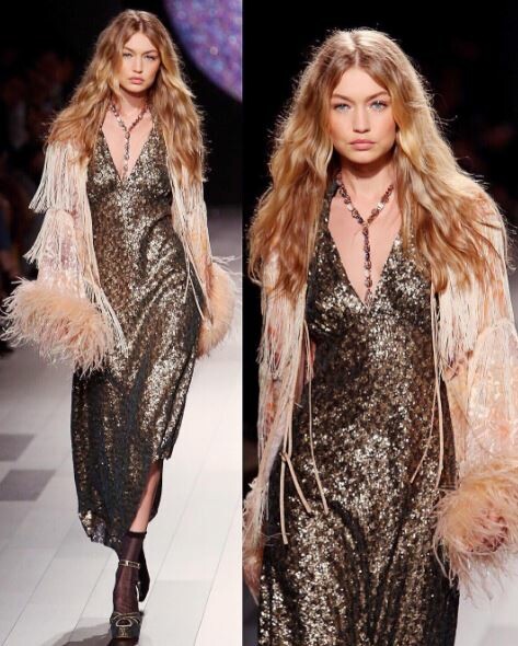 Το απίστευτο catwalk της Gigi Hadid με ένα παπούτσι απλώς επιβεβαιώνει γιατί είναι supermodel