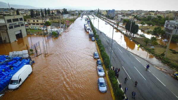 «Μαμά φοβάμαι. Πνιγόμαστε» - Ο Γιώργος Μακρούνας και τα άλλα θύματα της πλημμύρας στη Μάνδρα