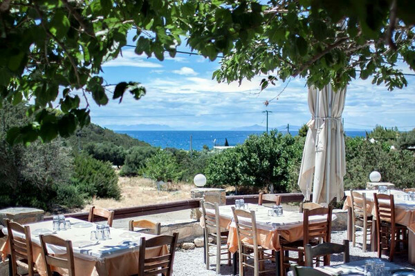 Τα 8 καλύτερα μέρη του Σαρωνικού για τις καλοκαιρινές σου βόλτες