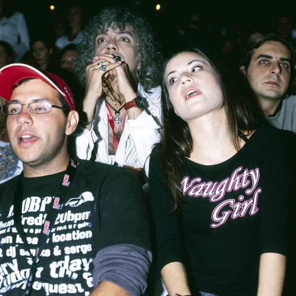Ο Σάκης Ρουβάς στο Λυκαβηττό το 2004