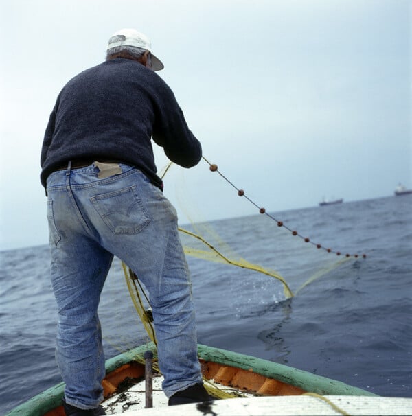 Η skipper και ο ψαράς