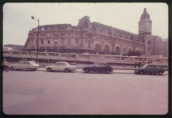 Gare de Lyon - ο τελευταίος σταθμός για τους 'Ελληνες ταξιδιώτες