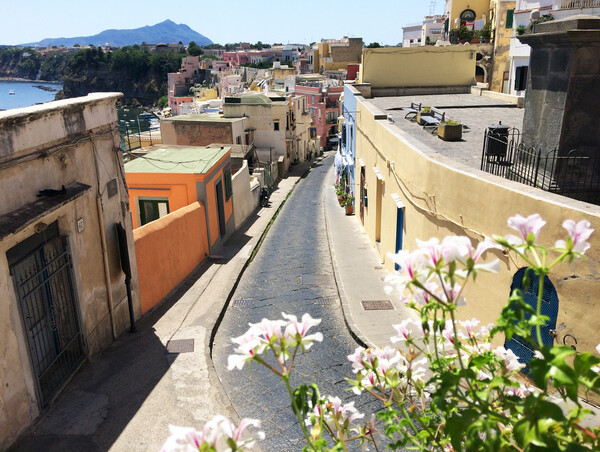 (Isola di) Procida: Το μικρό νησί κοντά στο Κάπρι