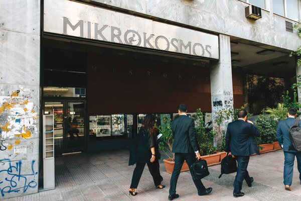 Παλιός και νέος γείτονας στο Κουκάκι