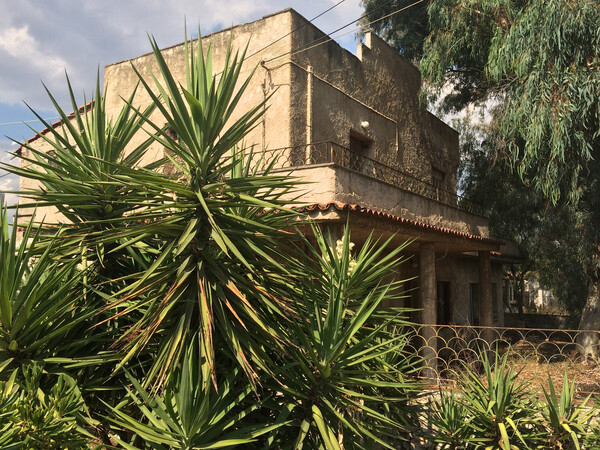 Παραλία Ασπροπύργου: Ανάπλαση και παρακμή αλά ελληνικά