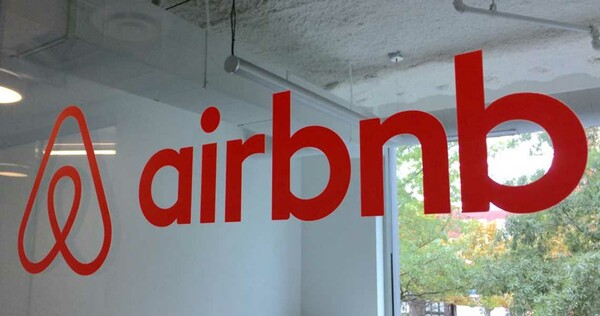 Η Παπανάτσιου ξεκαθαρίζει τι θα γίνει με όσους εκμισθώνουν ακίνητα μέσω Airbnb