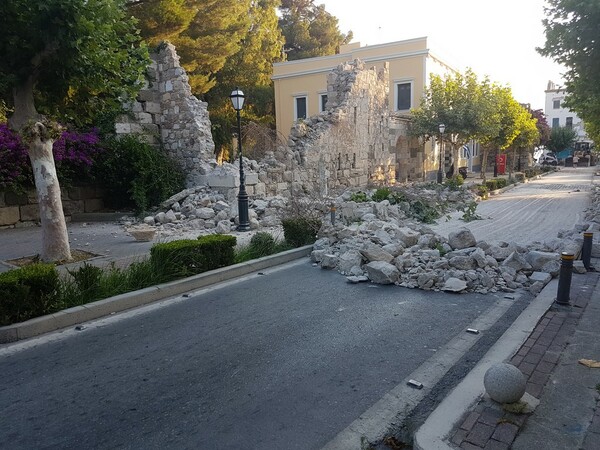 Οι καταστροφές στην Κω από τον φονικό σεισμό - Τσουνάμι 70 εκατοστών