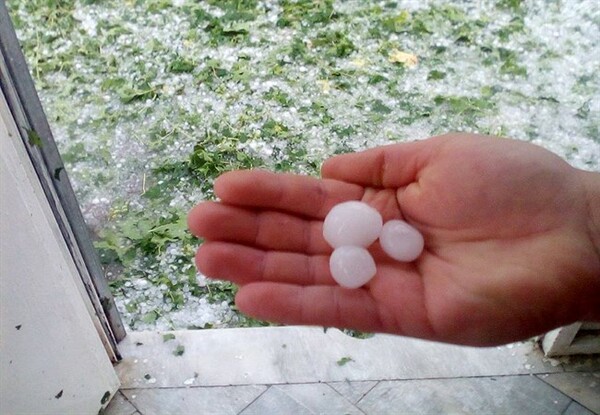 Ιωάννινα: Χαλάζι και προβλήματα στο οδικό δίκτυο από την κακοκαιρία