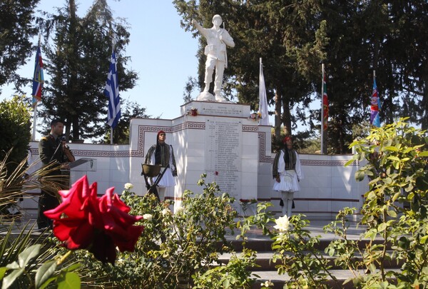 Κύπρος: Τουρκοκύπριοι και έποικοι «πανηγύρισαν» την επέτειο των βομβαρδισμών με ναπάλμ του 1964