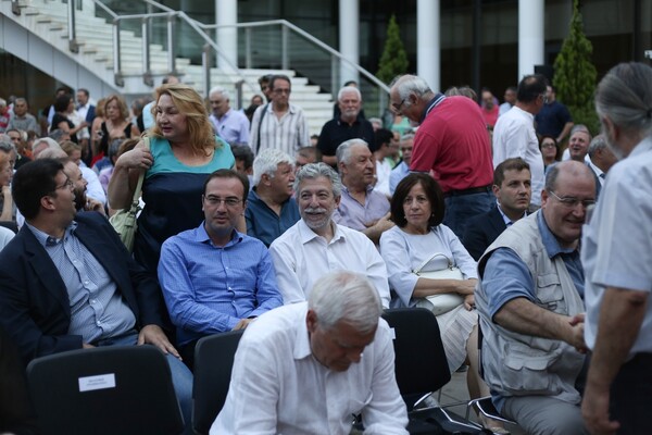 Ο ΣΥΡΙΖΑ στο Μέγαρο - Φωτογραφίες από την Κεντρική Επιτροπή