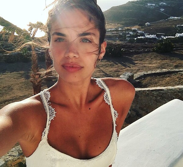 17 σούπερ μοντέλα σε selfies χωρίς ίχνος μακιγιάζ