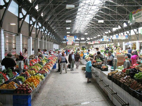 Μεγάλη αύξηση των ελληνικών εξαγωγών στην Αγγλία - «Στέλνουμε» φρούτα, γιαούρτι και προϊόντα από αλεύρι