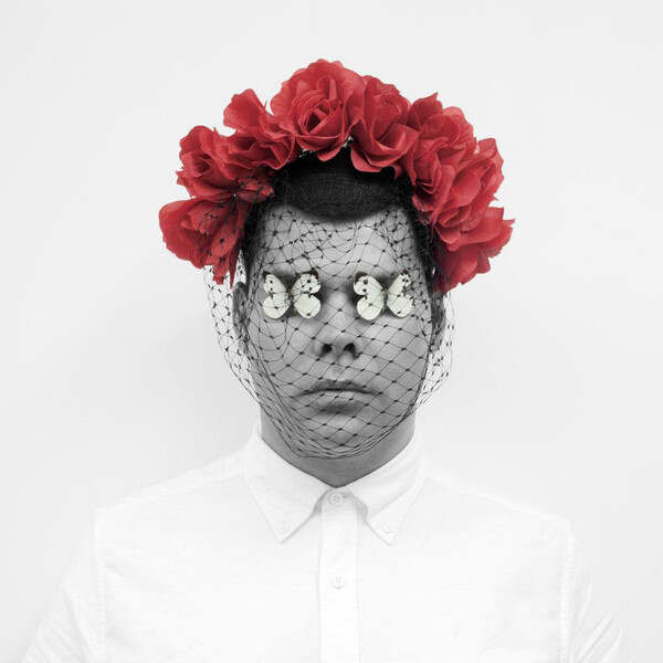 Ο πολιτισμικός υβριδισμός του Christian Thompson