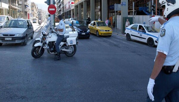 Πελοπόννησος: 700 συλλήψεις στο εξάμηνο για τροχαίες παραβάσεις