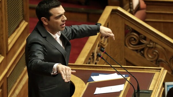 Τσίπρας: Ο κ. Σημίτης ήταν ο πρωθυπουργός που έβλεπε δίπλα του τις μίζες να περνούν