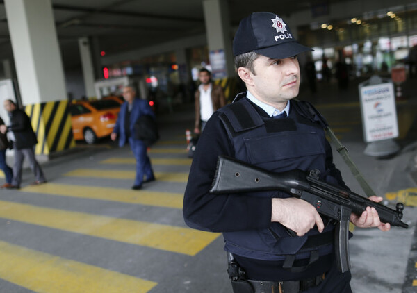 Τουρκία: Εντάλματα σύλληψης σε βάρος 34 πρώην μελών του προσωπικού της κρατικής τηλεόρασης