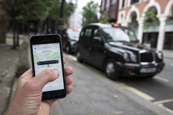Αντιδράσεις για το μπλοκάρισμα της Uber στο Λονδίνο - 500.000 υπογραφές σ' ένα 24ωρο
