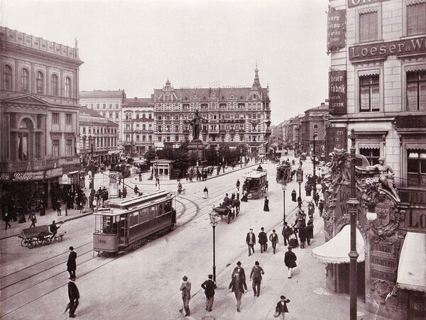 Εικόνες του Berlin Alexanderplatz