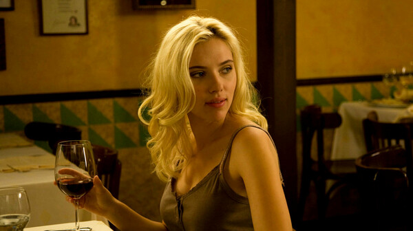 Γιατί το Χόλιγουντ θα έπρεπε να νιώθει περήφανο που έχει μια Scarlett Johansson