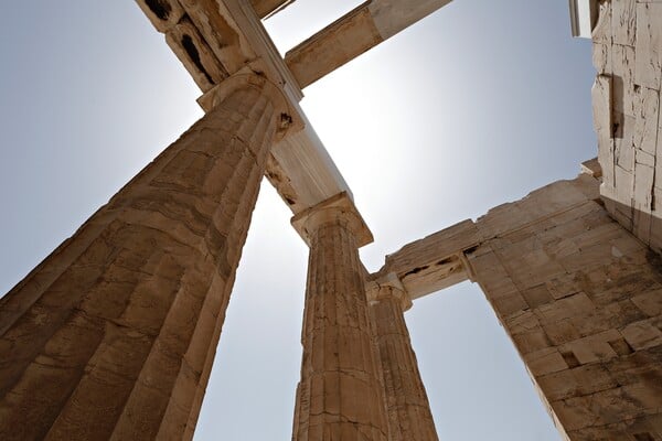 Όσα γνωρίζουμε για τις πρωτοπορίες (και τον άνθρωπο) είναι λάθος;