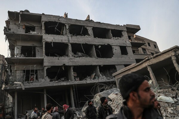 Συρία: Τουλάχιστον 23 άμαχοι νεκροί από βομβαρδισμούς της κυβερνητικής αεροπορίας