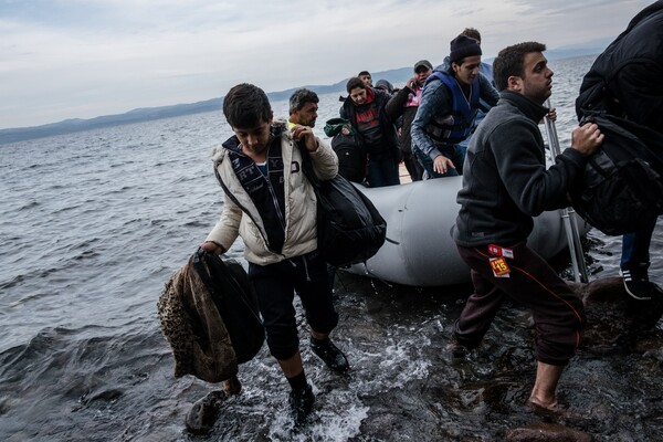 Αυξήθηκαν οι αφίξεις προσφύγων και μεταναστών στη Λέσβο μετά τη βελτίωση του καιρού