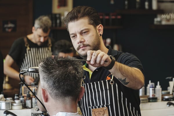 Barber Shops: Εννιά μαγαζιά που ξέρουν από καλό grooming