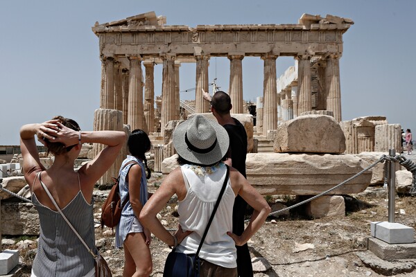Πάνω από τέσσερα εκατ. Γερμανοί τουρίστες φέτος στην Ελλάδα
